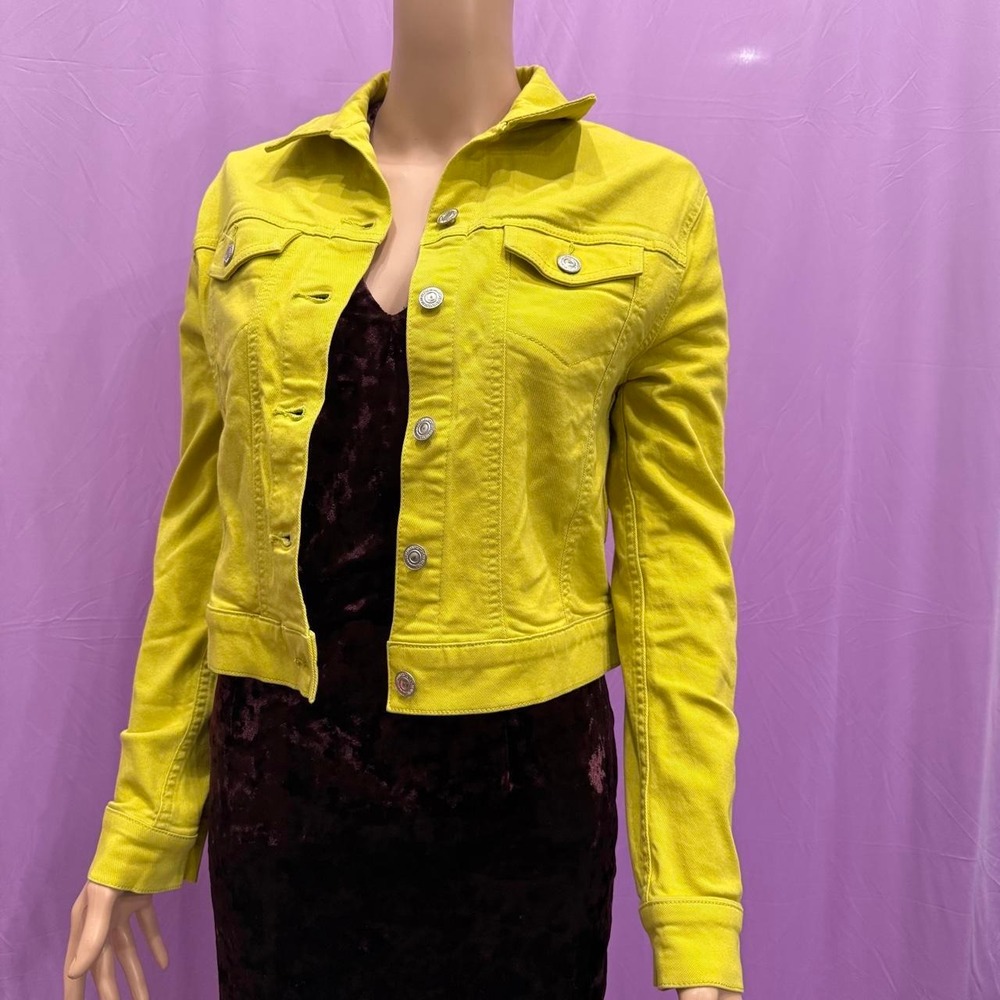 UNIQLO Womens Yellow Denim Jacket Size S Chartreuse Trucker Jean Coat 212-076019